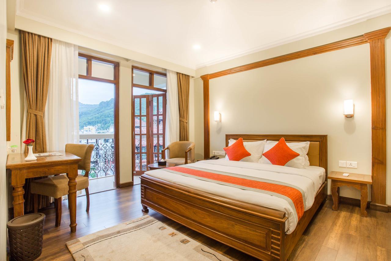 Hotel Portland Pokhara Exteriör bild