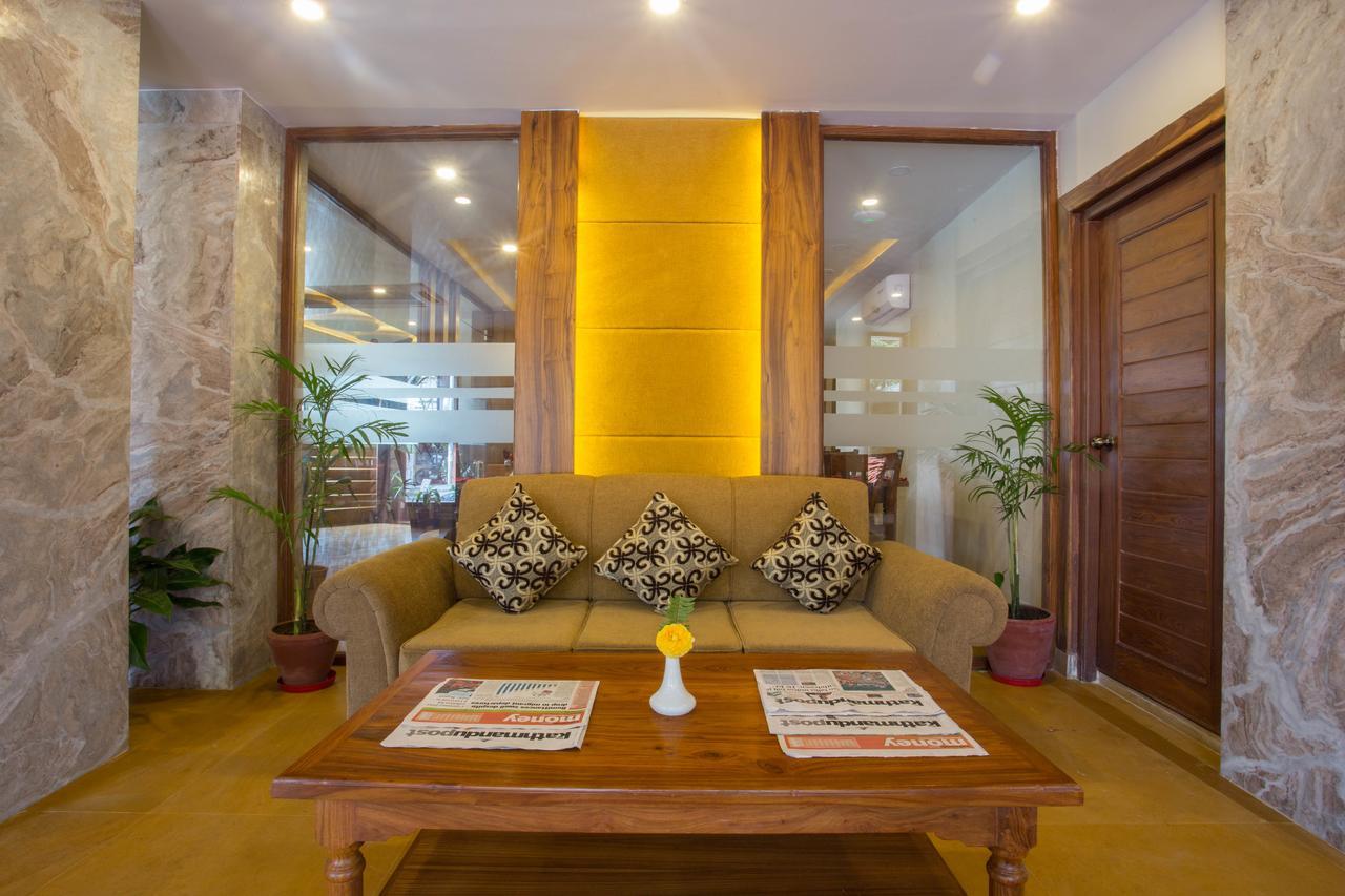Hotel Portland Pokhara Exteriör bild
